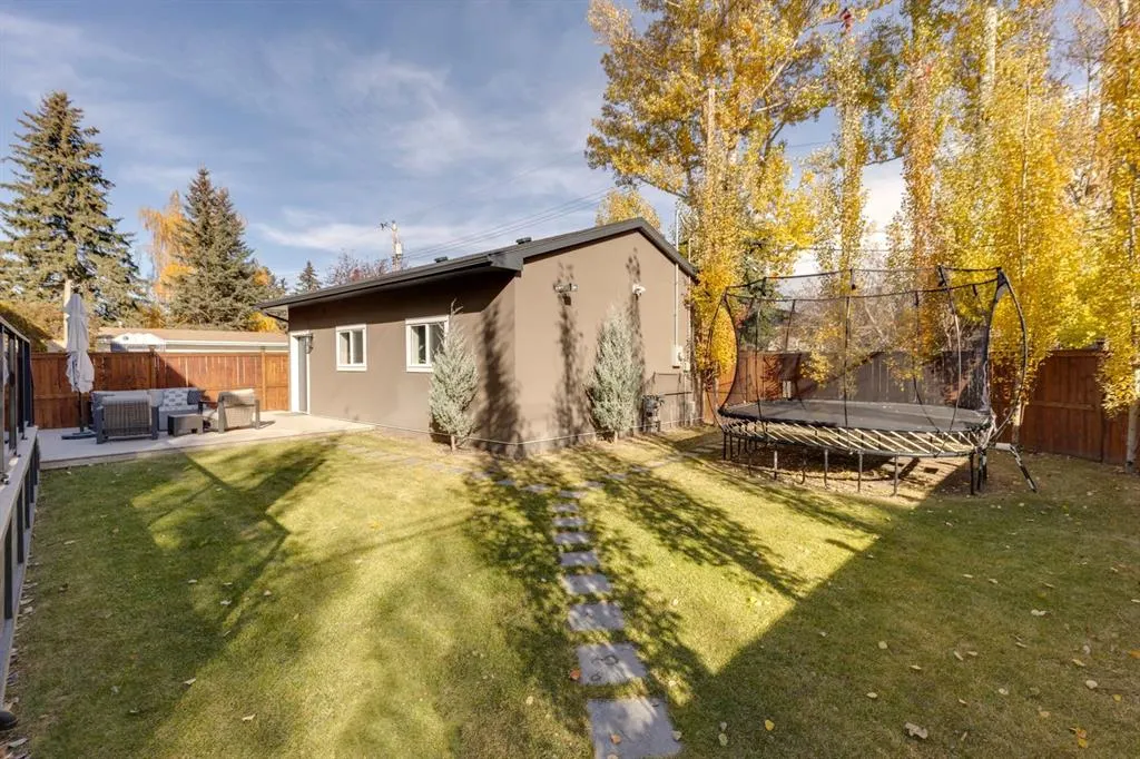 3312 Caribou Drive NW