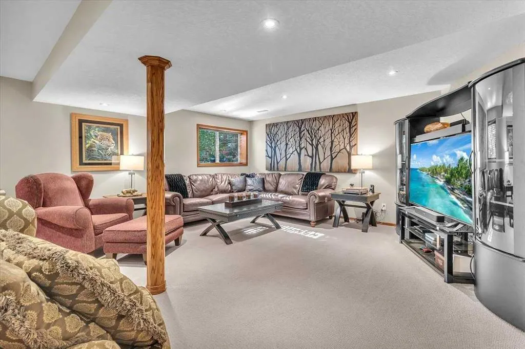 20 Tuscany Ridge Green NW