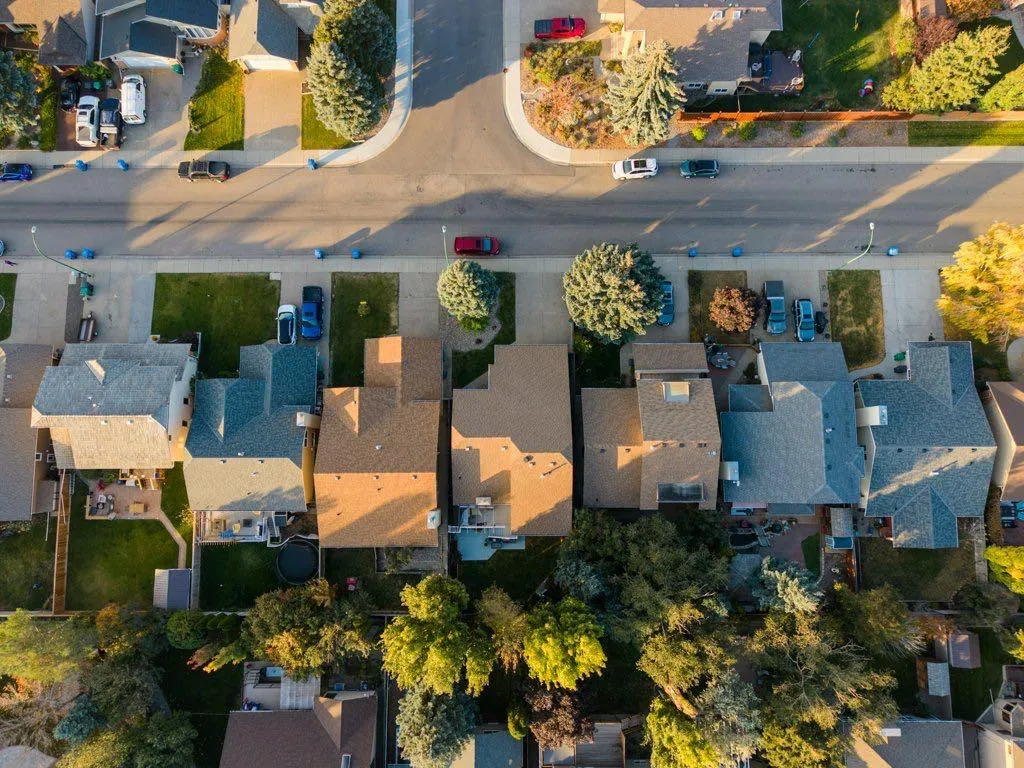 43 Sherwood Boulevard W