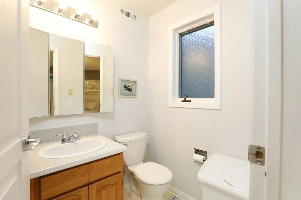 43 Sherwood Boulevard W