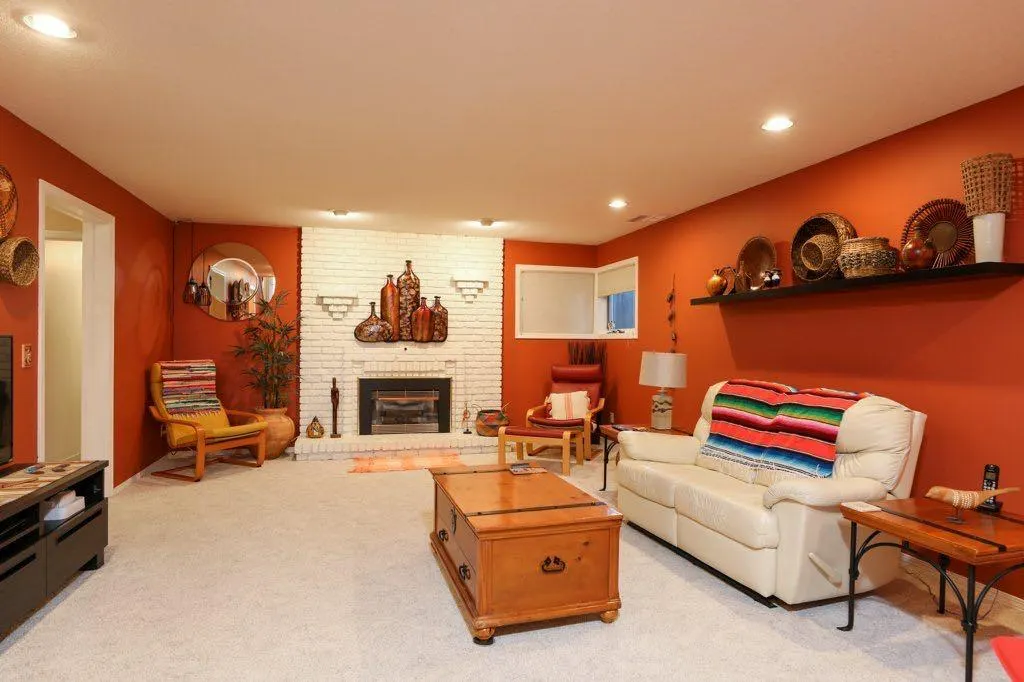 43 Sherwood Boulevard W