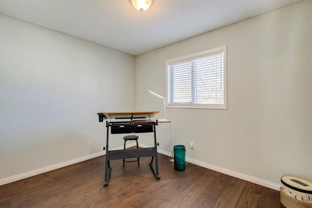 19 Sunlake Gardens SE