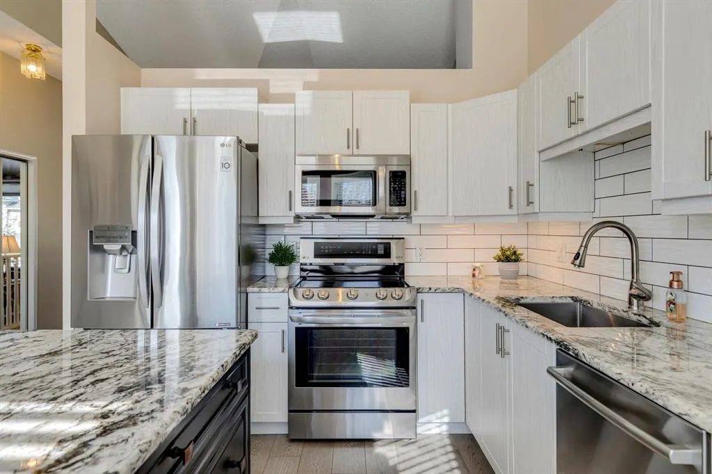 19 Sunlake Gardens SE