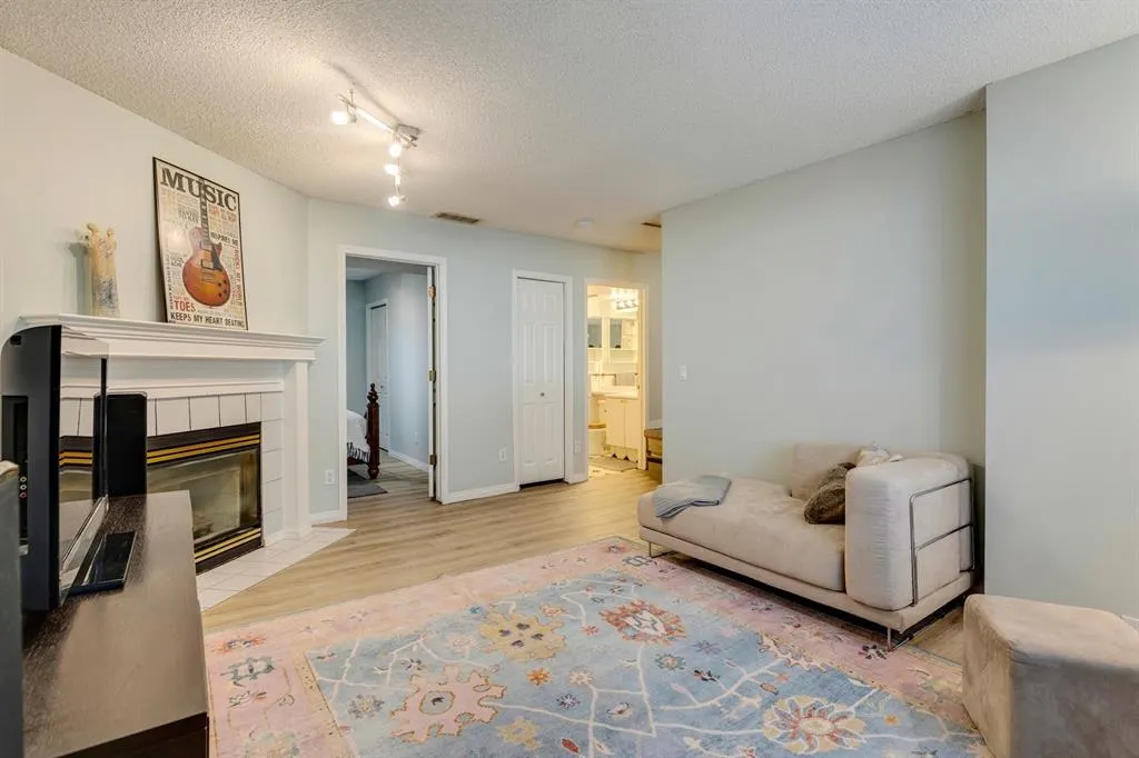 19 Sunlake Gardens SE