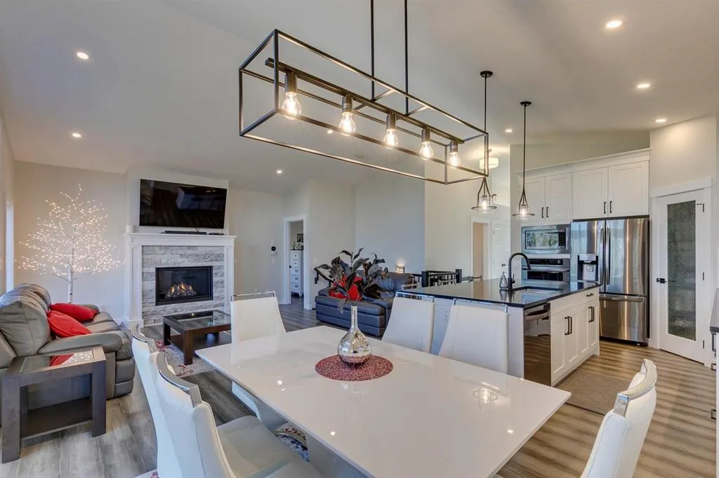 154 Riverwood Crescent SW