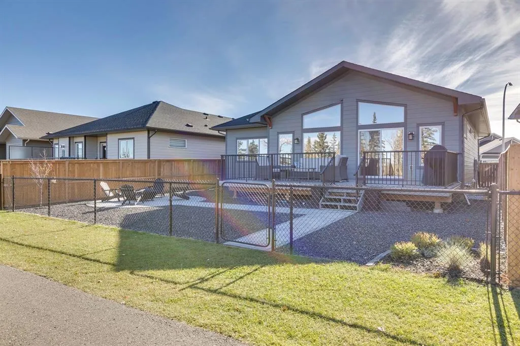 154 Riverwood Crescent SW