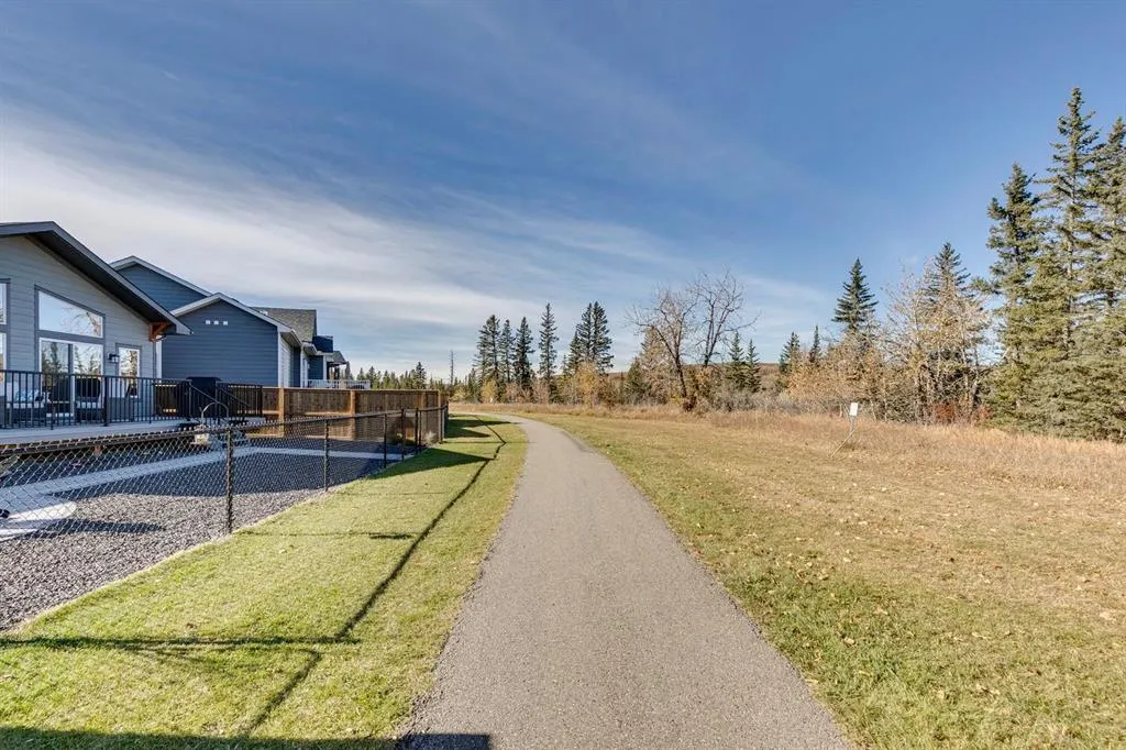 154 Riverwood Crescent SW