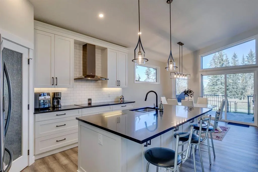 154 Riverwood Crescent SW