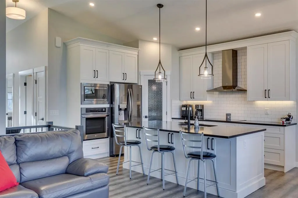 154 Riverwood Crescent SW