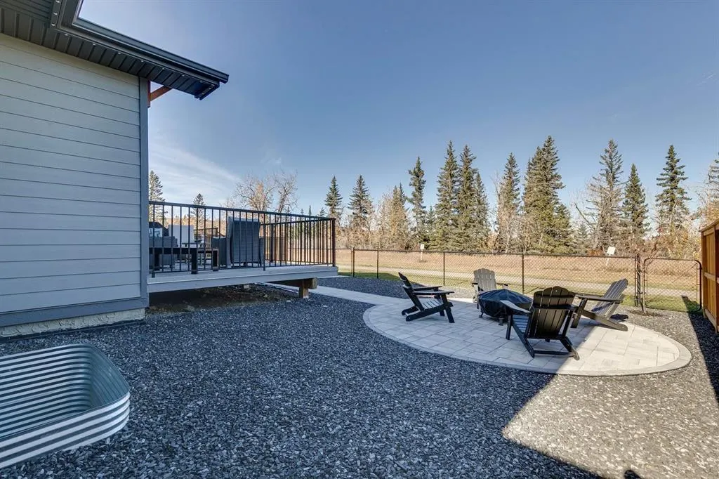 154 Riverwood Crescent SW