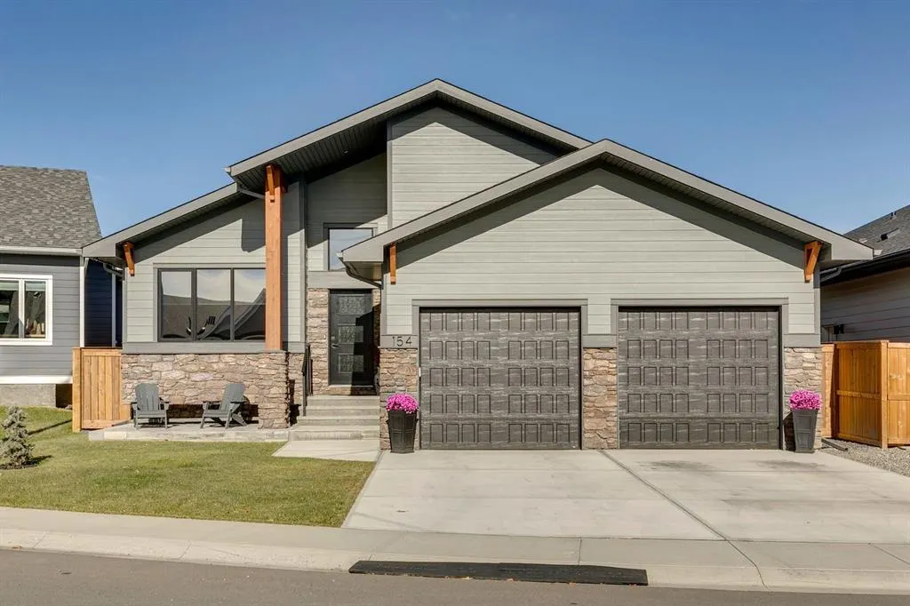 154 Riverwood Crescent SW