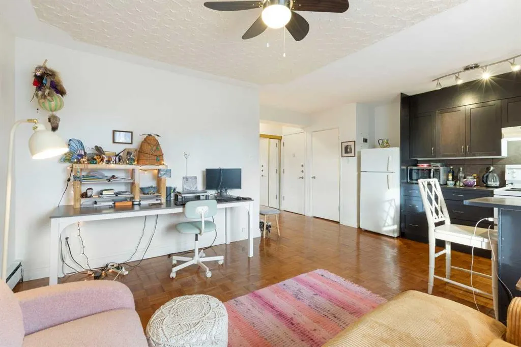 1027 12 Avenue SW, #404