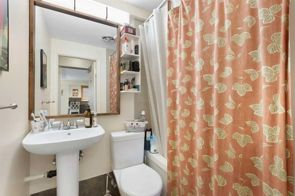 1027 12 Avenue SW, #404