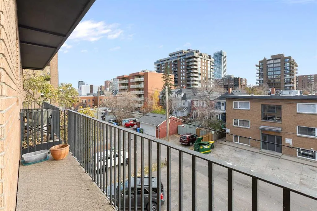 1027 12 Avenue SW, #404