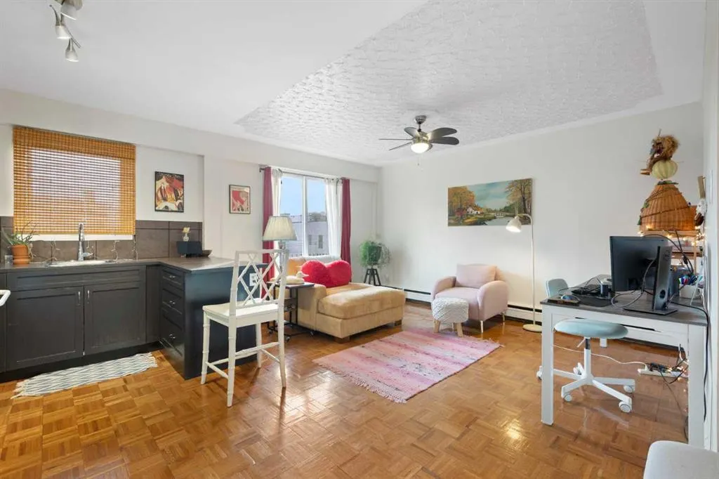 1027 12 Avenue SW, #404