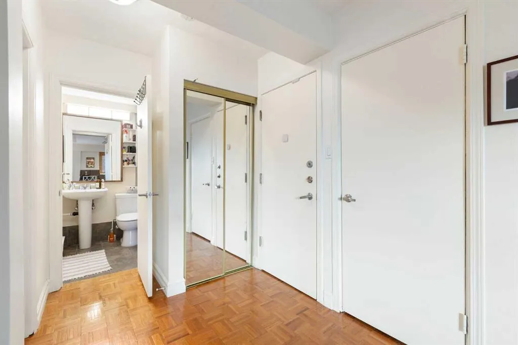 1027 12 Avenue SW, #404