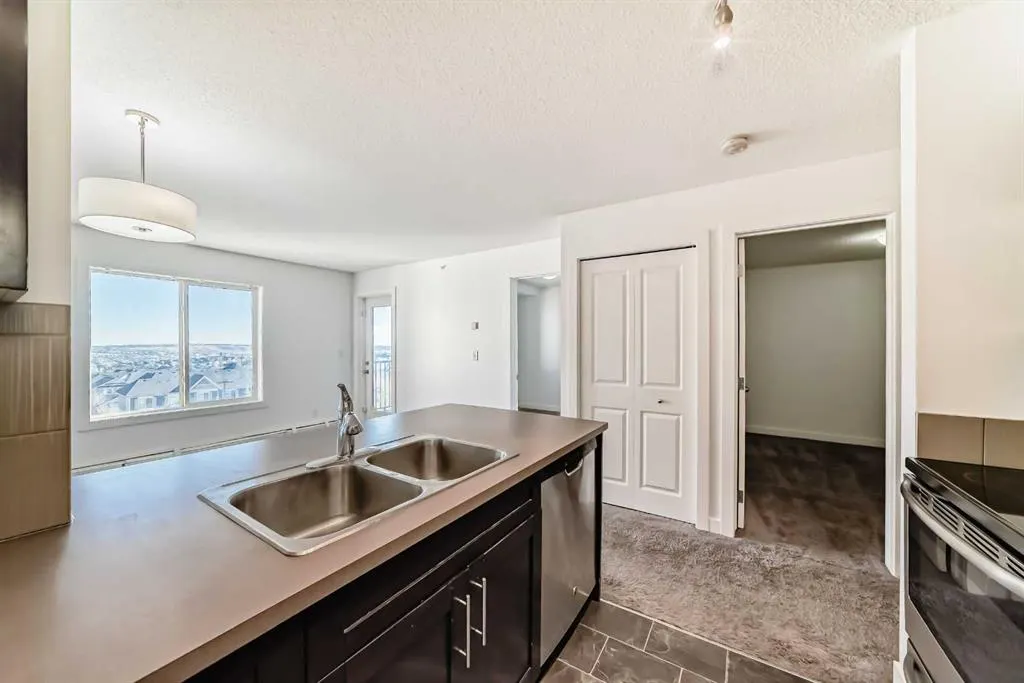 195 Kincora Glen Road NW, #412