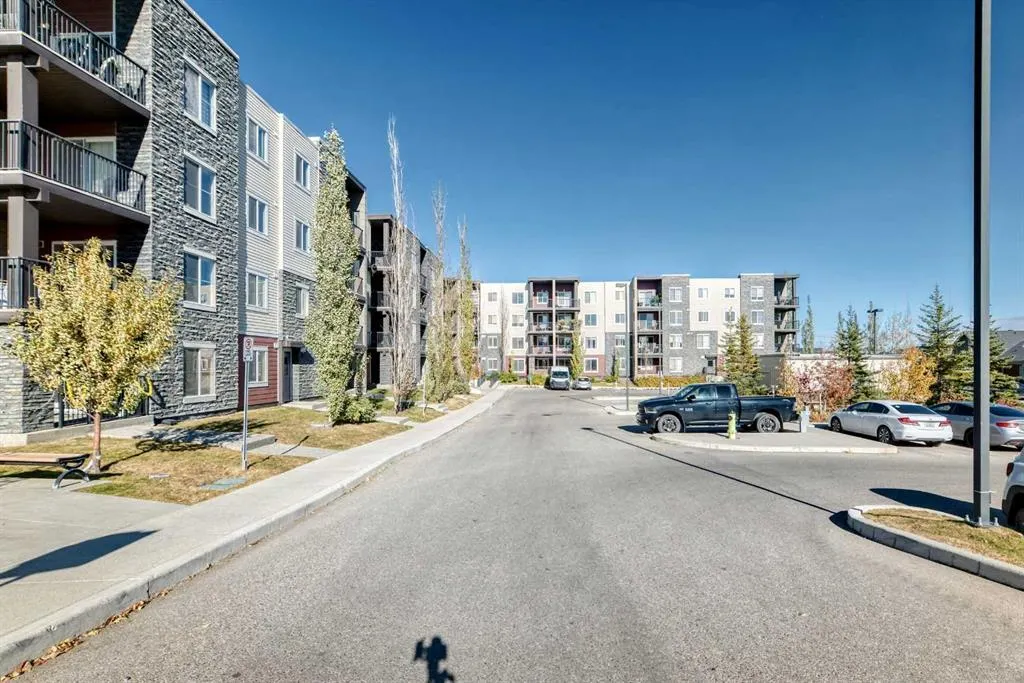 195 Kincora Glen Road NW, #412