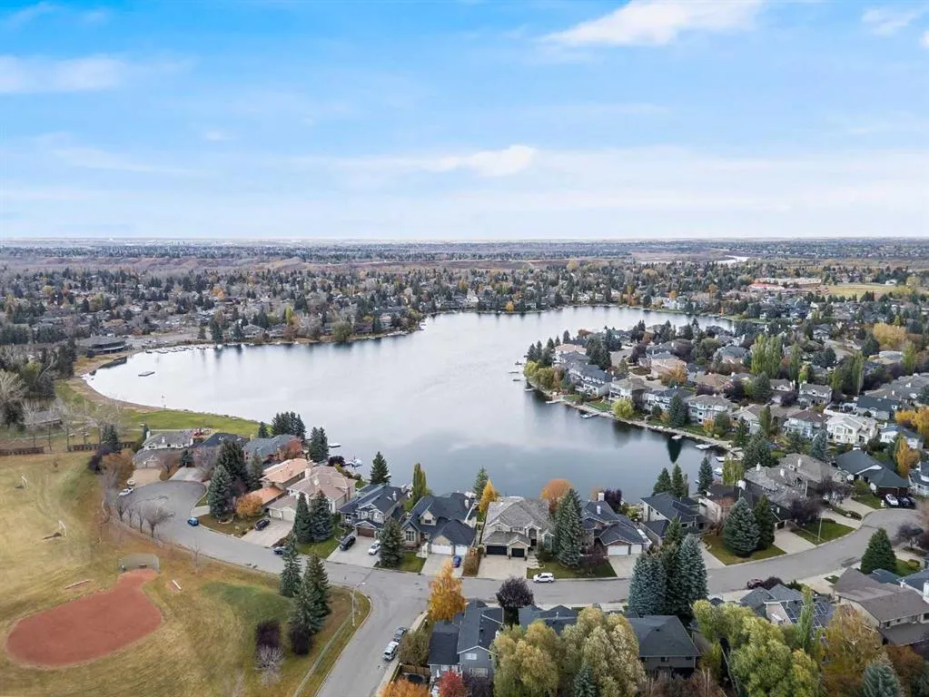 399 Sunlake Road SE