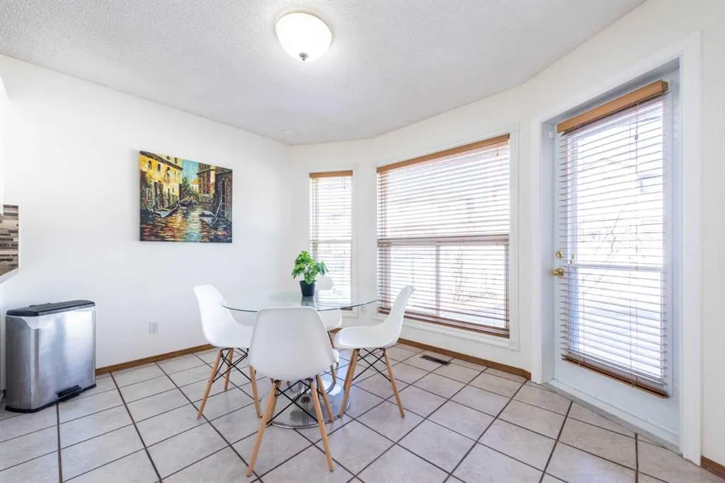 251 Douglas Woods Drive SE