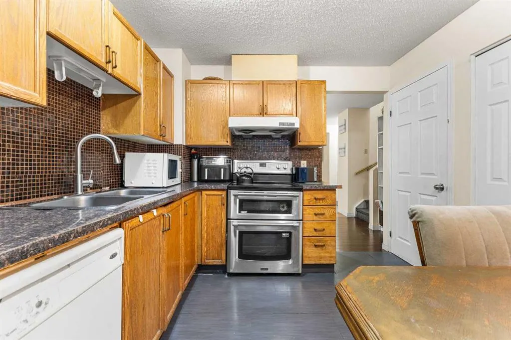 105 Taradale Drive NE