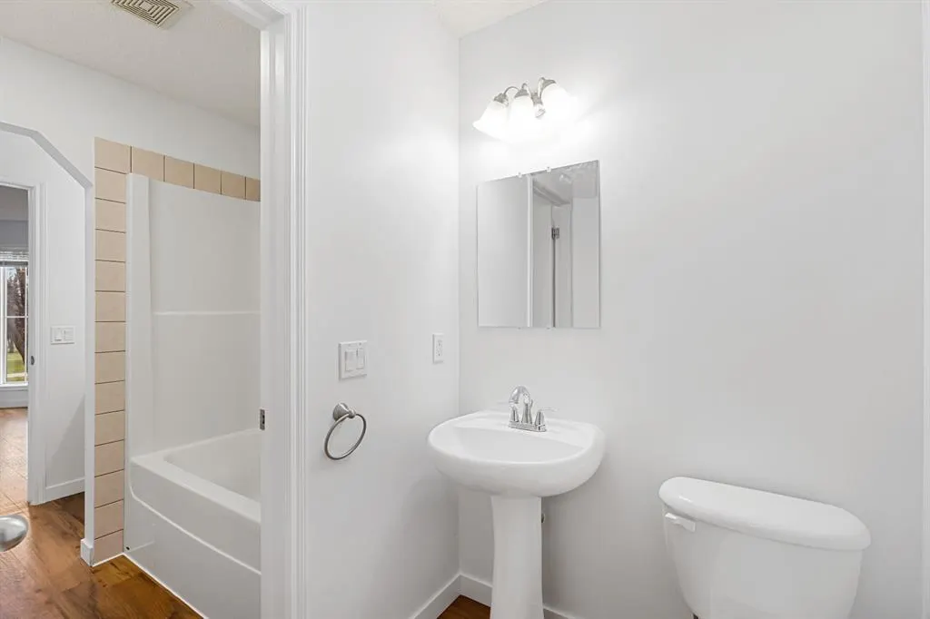 203 Prestwick Heights SE