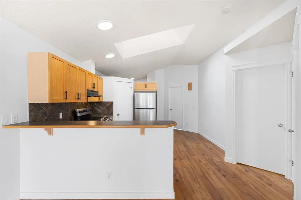 203 Prestwick Heights SE