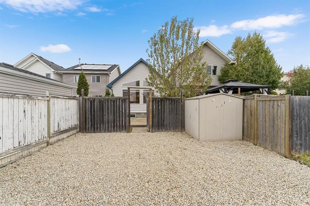203 Prestwick Heights SE