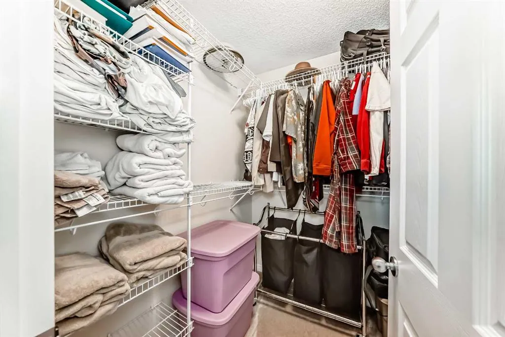 202 Copperfield Grove SE