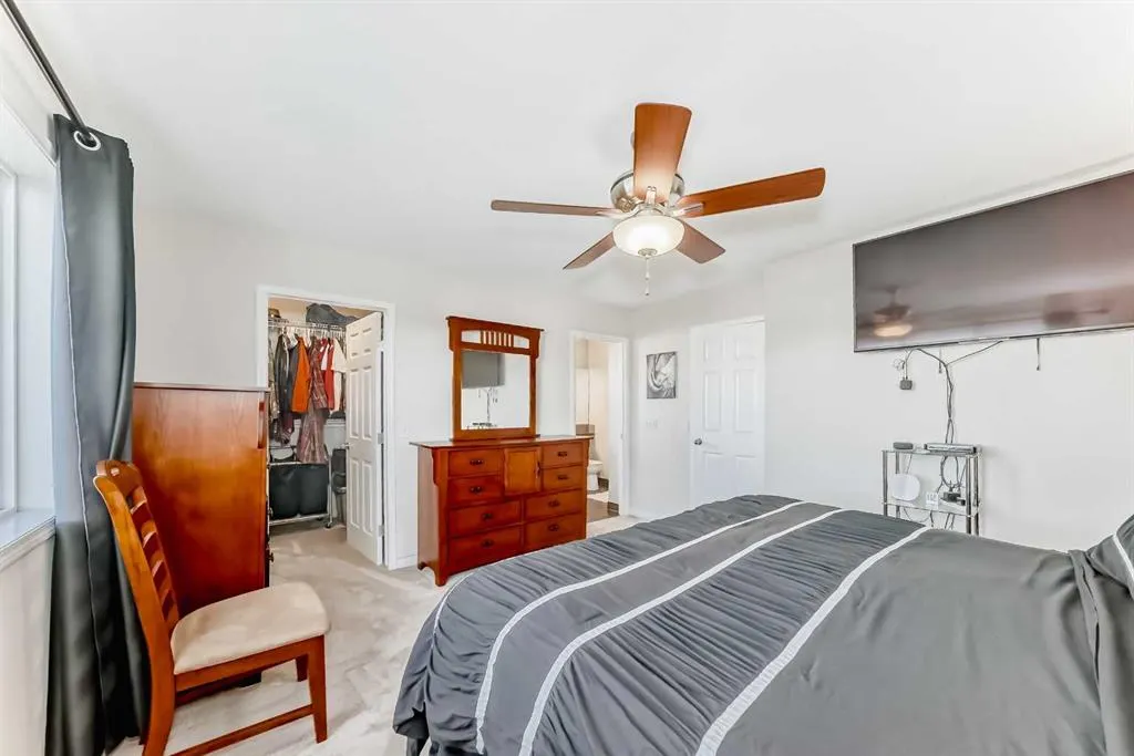 202 Copperfield Grove SE