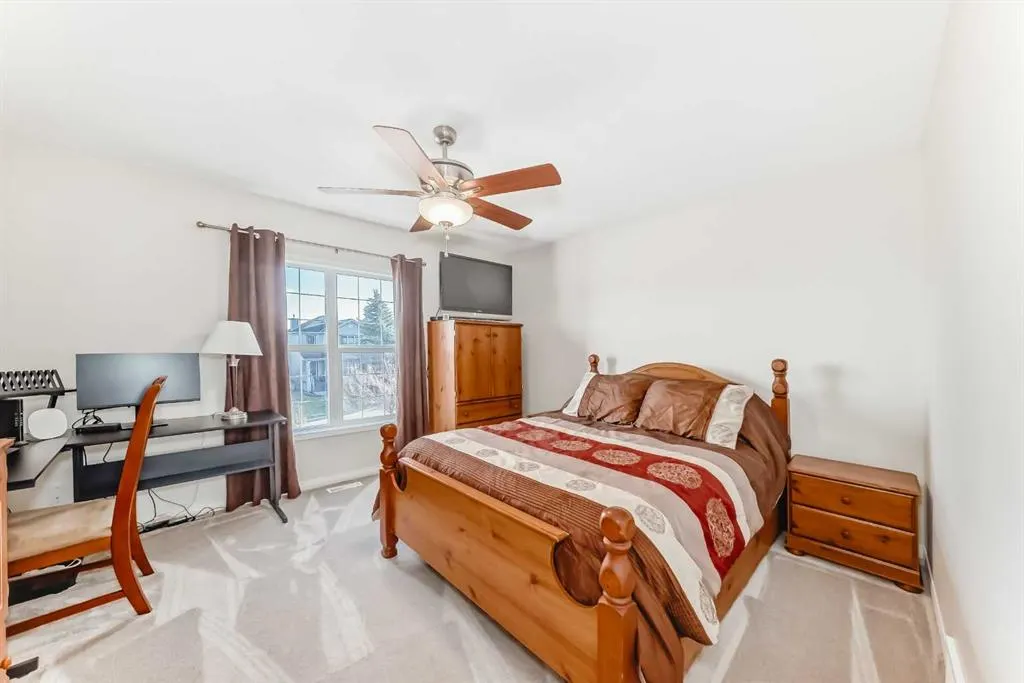 202 Copperfield Grove SE