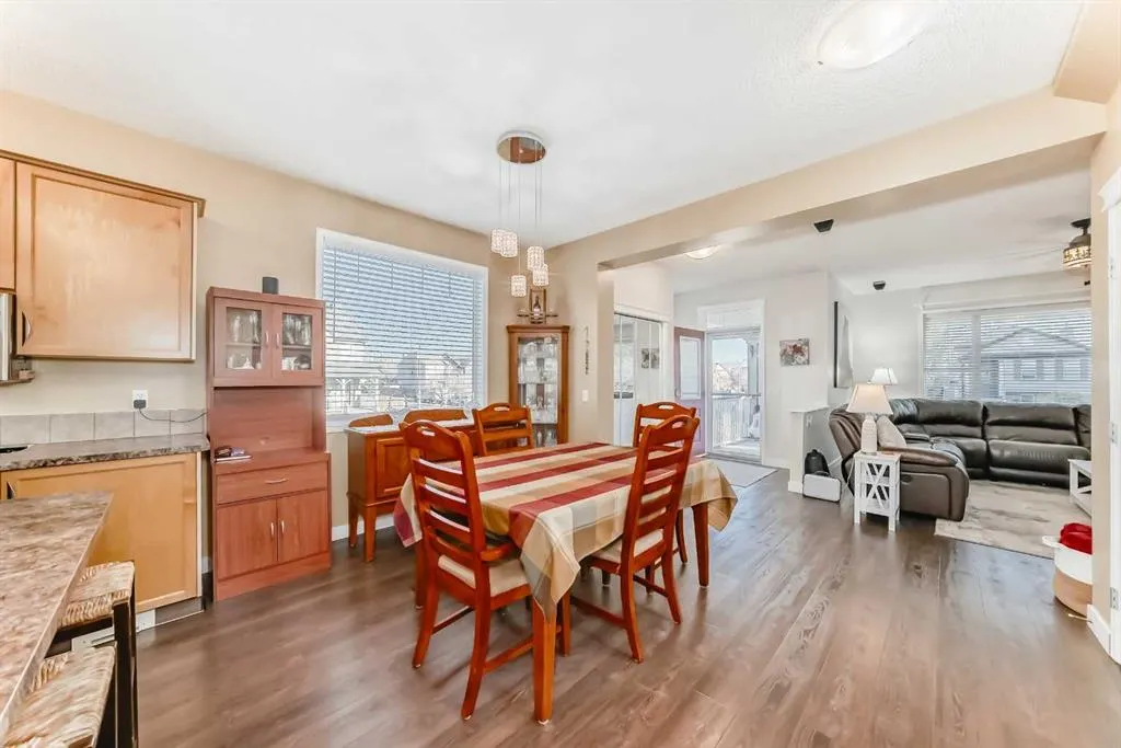 202 Copperfield Grove SE