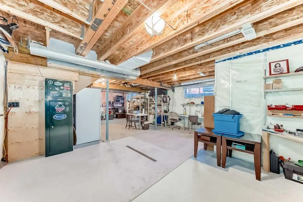 202 Copperfield Grove SE