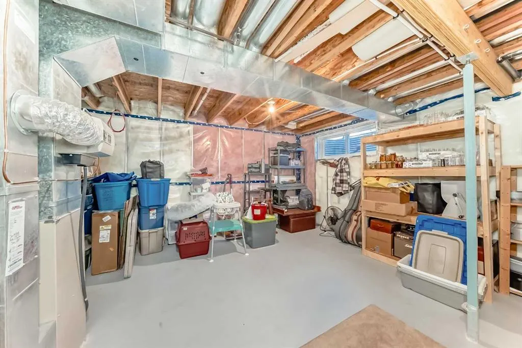 202 Copperfield Grove SE