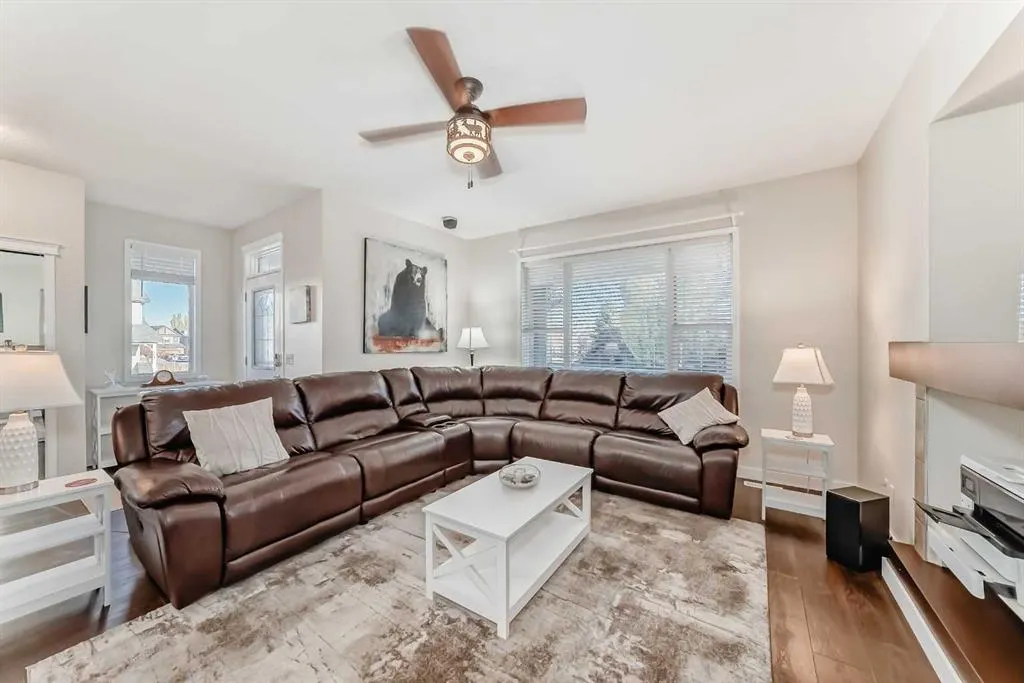 202 Copperfield Grove SE