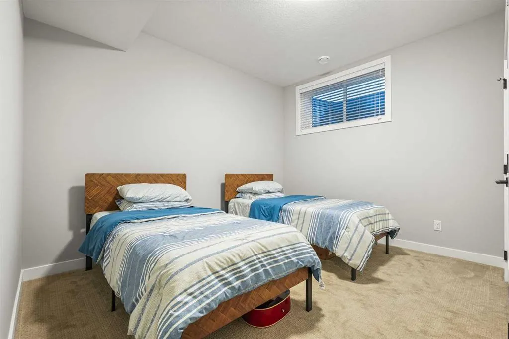 169 Dawson Harbour Heights