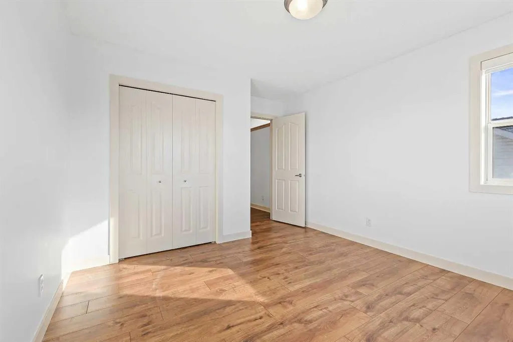 7936 Springbank Boulevard SW