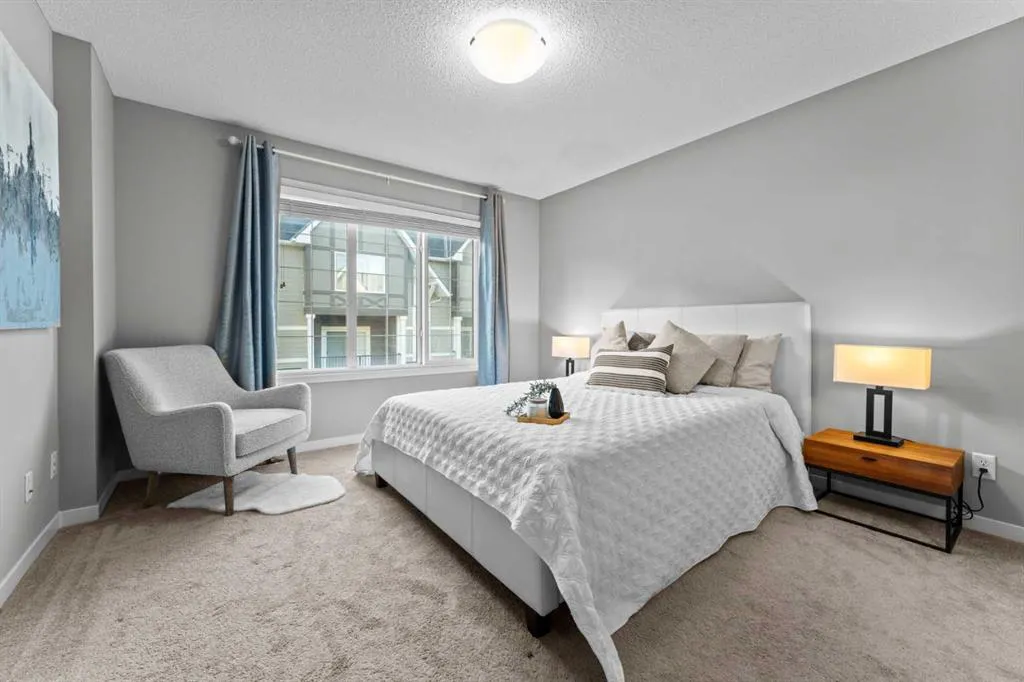 108 Nolanlake Villas NW