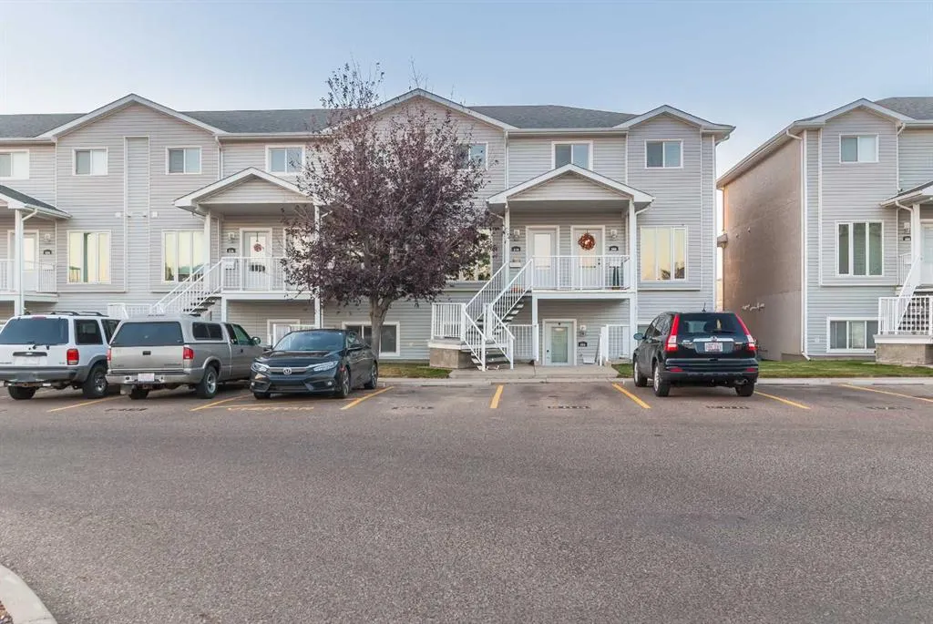 208 Northlands Pointe NE