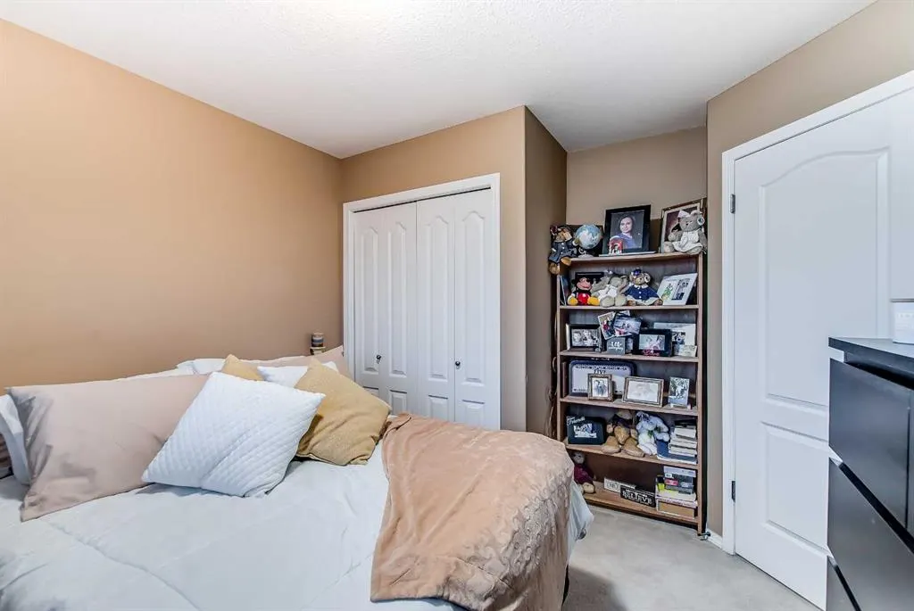 208 Northlands Pointe NE