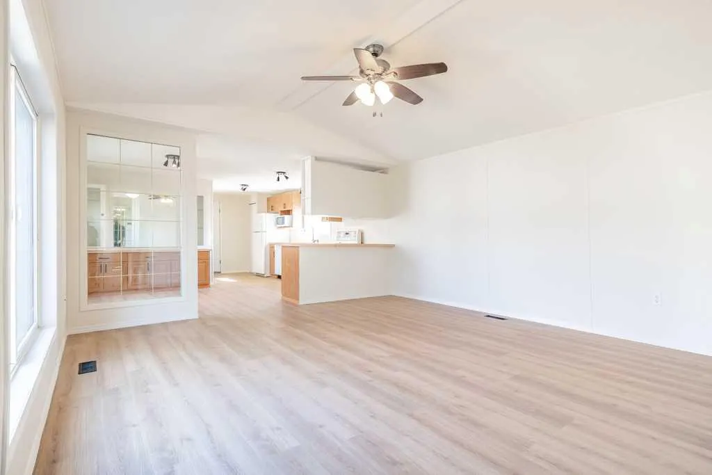 37 Lake Stafford Crescent