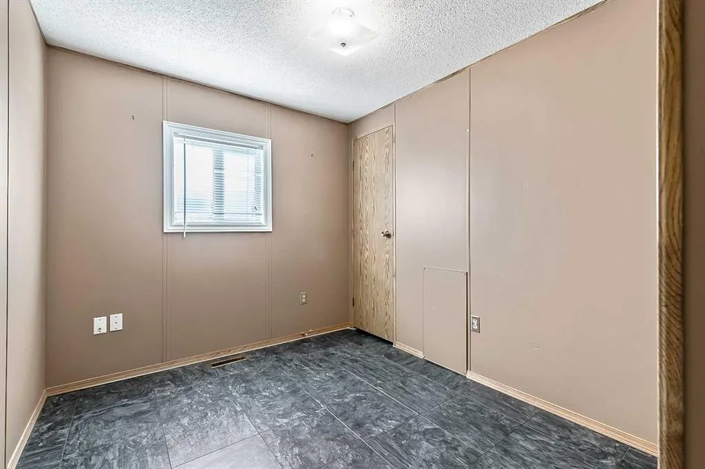 422 Homestead Trail SE