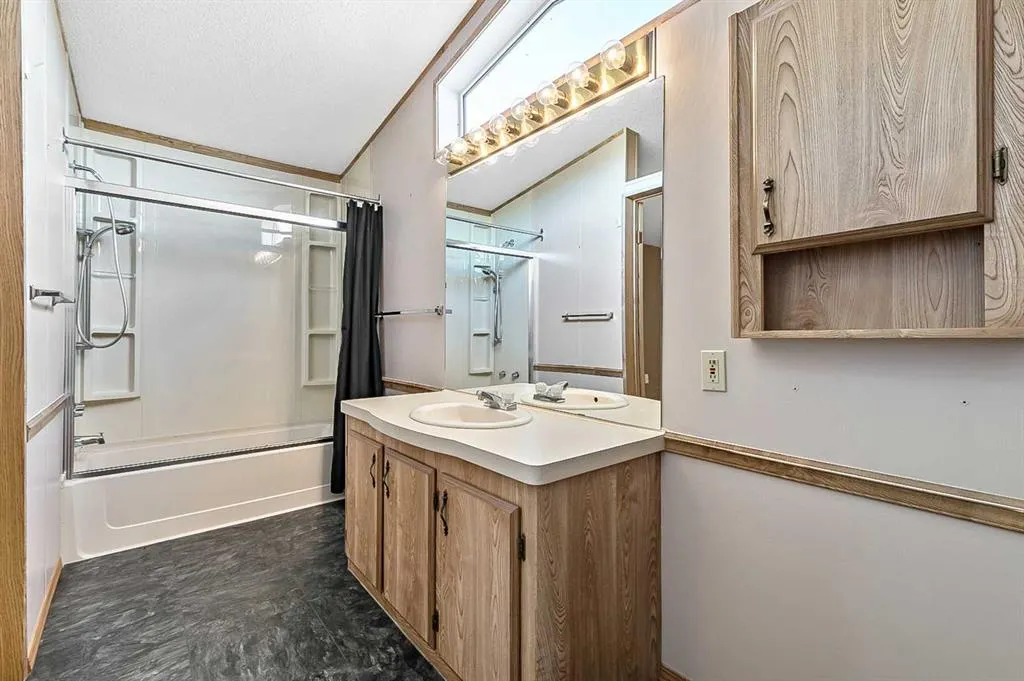 422 Homestead Trail SE
