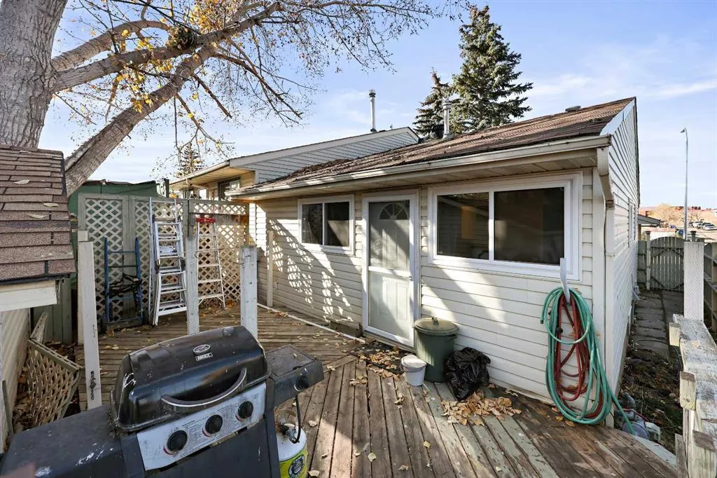 7 Falbury Crescent NE