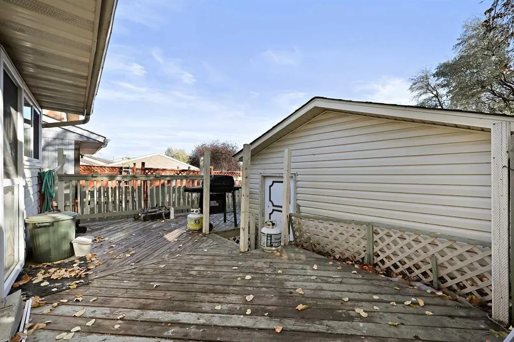 7 Falbury Crescent NE