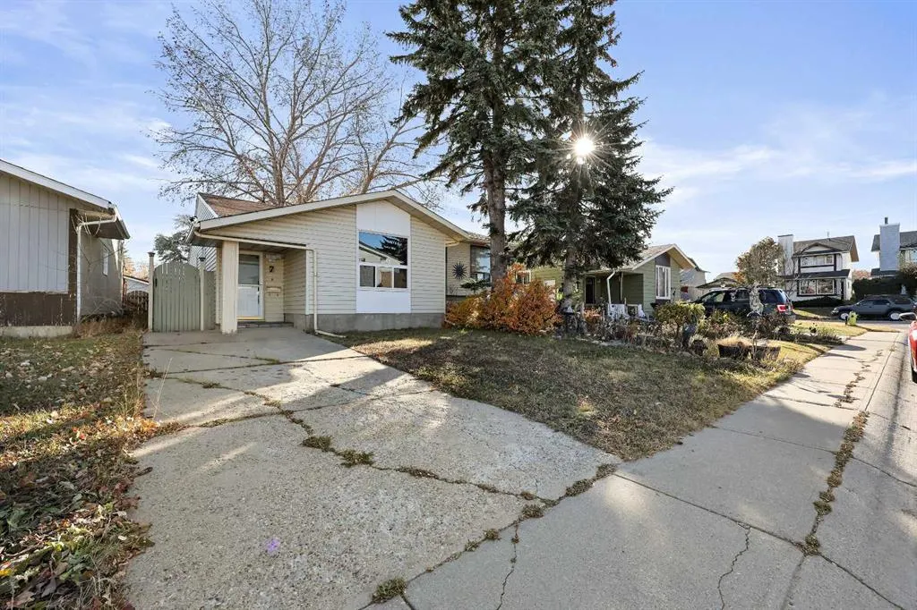 7 Falbury Crescent NE