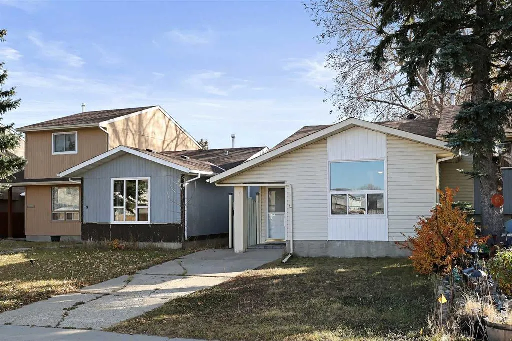 7 Falbury Crescent NE