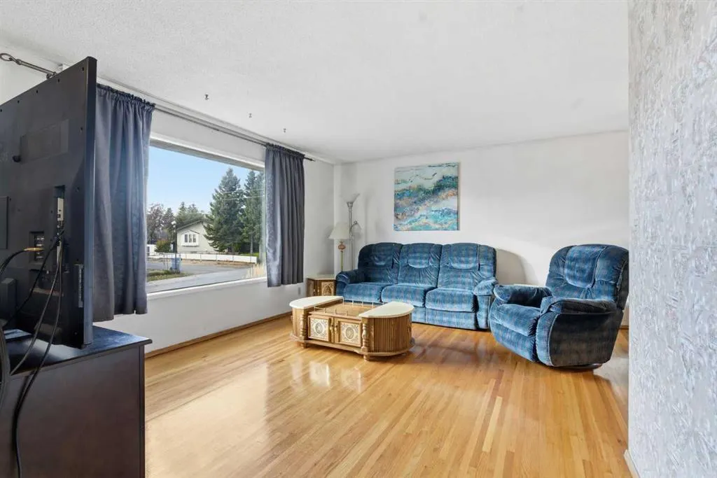 204 Martell Road NE