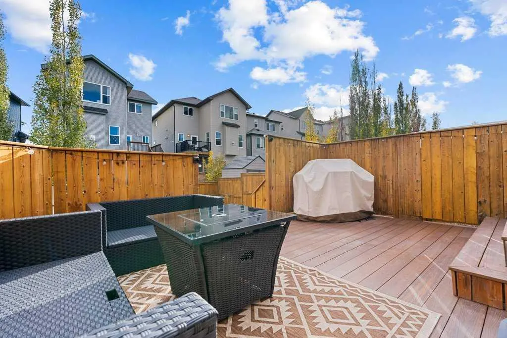 184 Sage Valley Drive NW