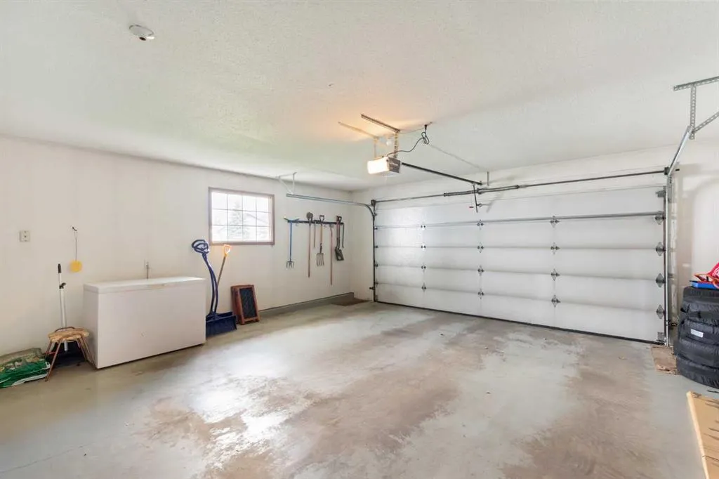 361 Sprague Way SE